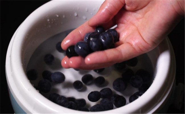 如何正确清洗蓝莓 蓝莓怎么样清洗才干净